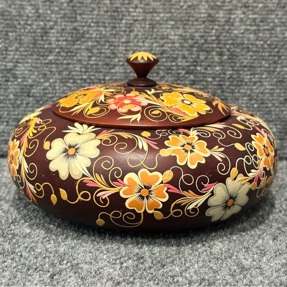 Tole painted wooden box with lid 8” round floral artisan bohemian storage NWT - Picture 1 of 8